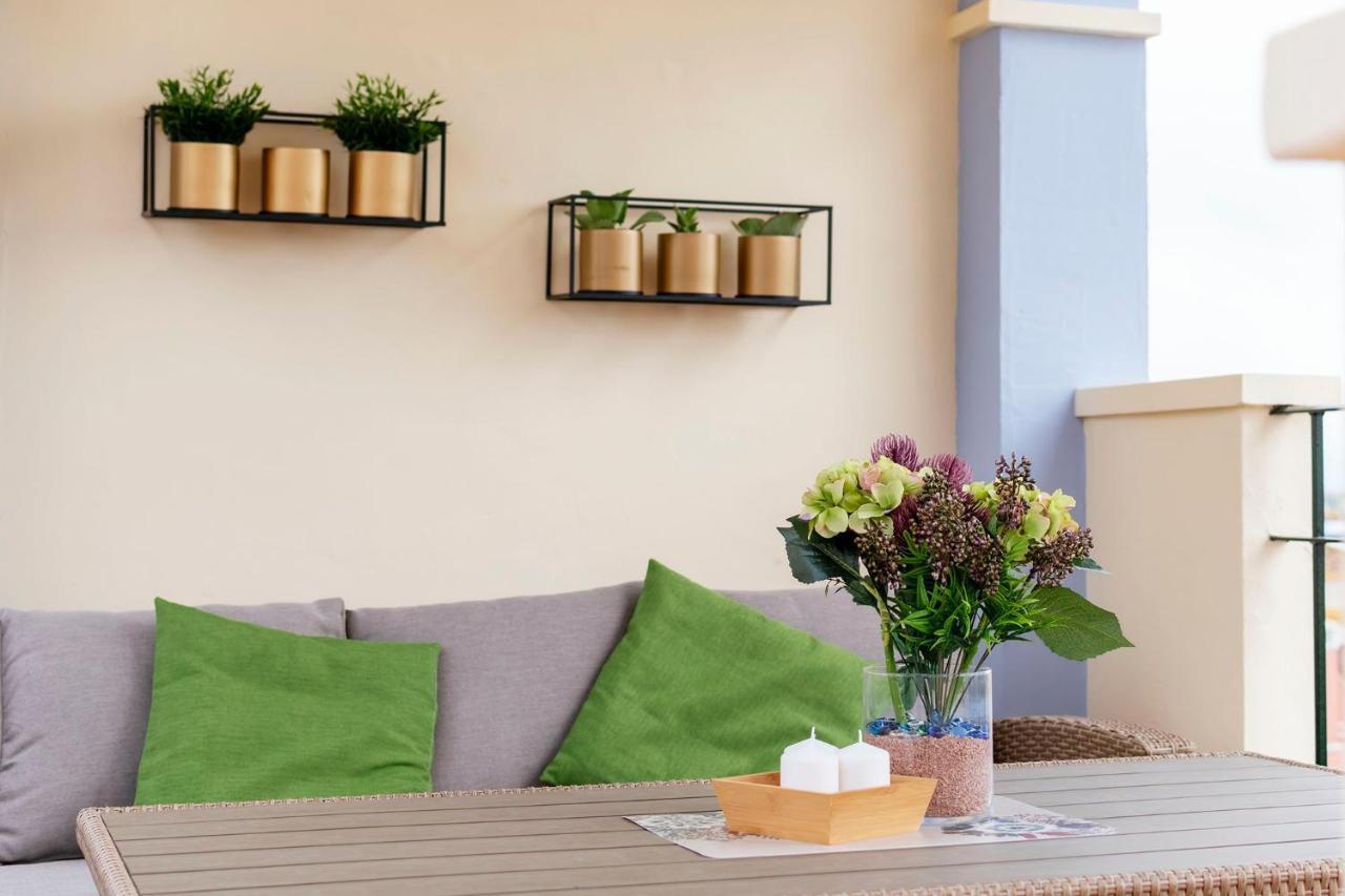 Atico Con Terraza-Solarium Y Piscina 4-6 Personas Wifi A/C Apartment Roda Ngoại thất bức ảnh