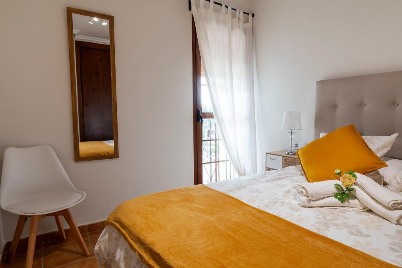 Atico Con Terraza-Solarium Y Piscina 4-6 Personas Wifi A/C Apartment Roda Ngoại thất bức ảnh